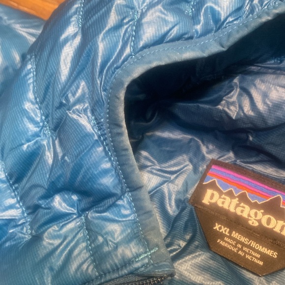 Patagonia men’s hooded jacket - Picture 7 of 11